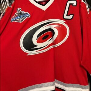 Carolina Hurricanes Rod Brind’Amour Stanley Cup 2006 Hockey Jersey
